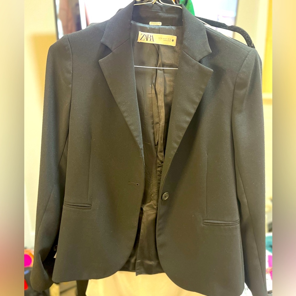 Black Zara slim fit blazer